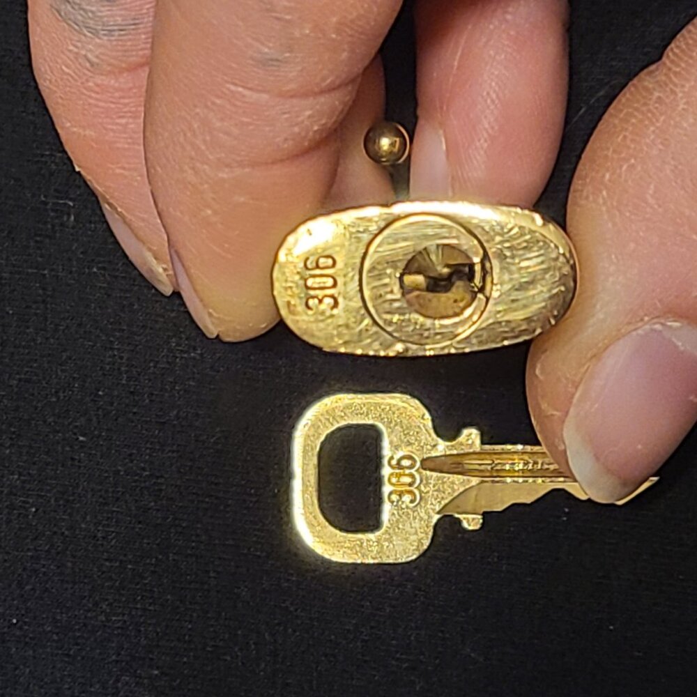 LV Lock & Key #306 - Picture 3 of 14